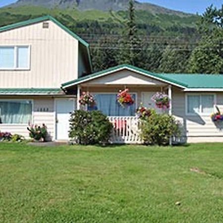 Marathon View Vacation Rentals スワード エクステリア 写真